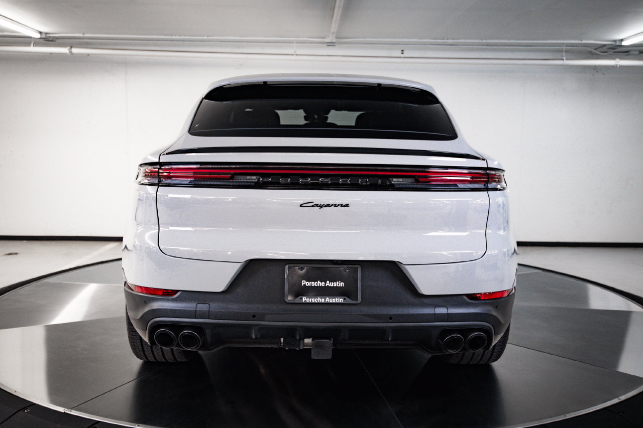 Certified 2026 Porsche Cayenne Coupe AWD/4WD image 6