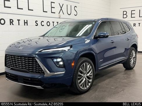 Used 2026 Buick Enclave Avenir w/ Super Cruise Package FWD image 8