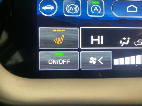 Used 2023 Subaru Legacy Premium image 16