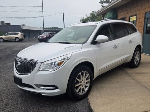 Used 2016 Buick Enclave Leather FWD image 2