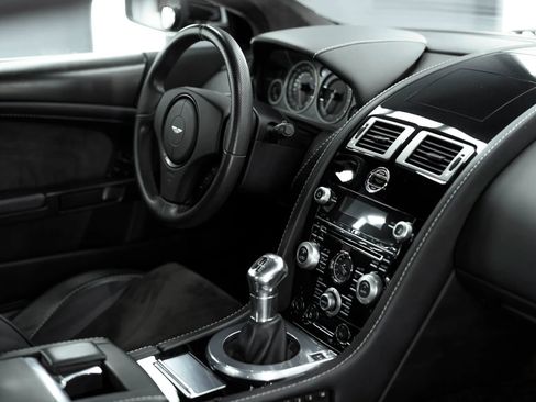 Used 2009 Aston Martin DBS Coupe 2D image 2