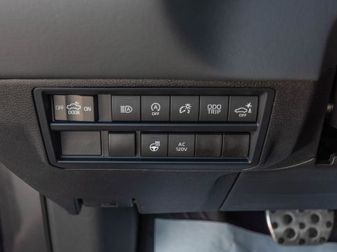 New 2025 Toyota Tundra Platinum image 12