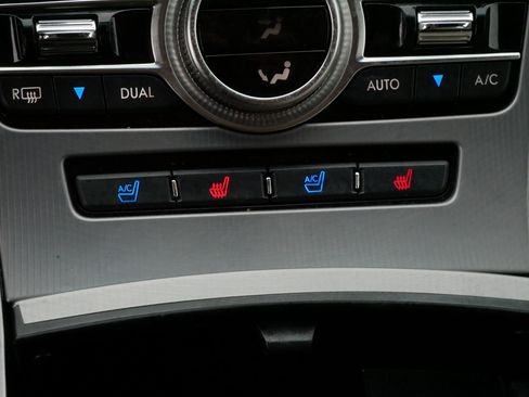 Used 2018 Lincoln MKZ Reserve FWD image 29