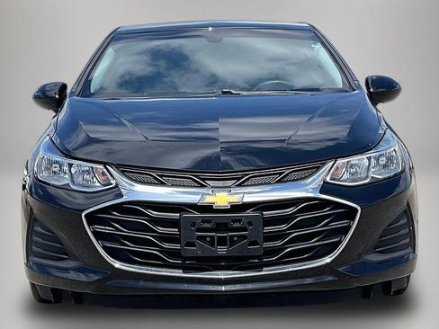 Used 2019 Chevrolet Cruze LS w/ LS Convenience Package FWD image 3