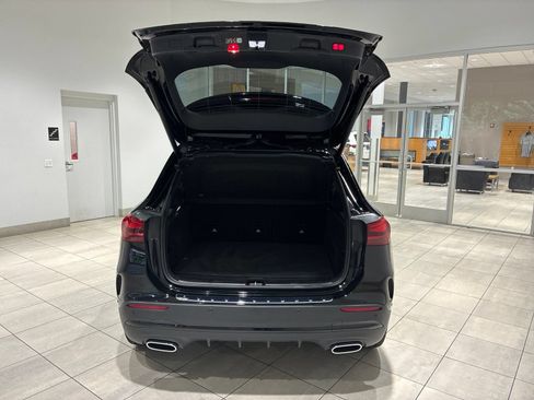 Used 2026 Mercedes-Benz GLA 250 4MATIC image 6