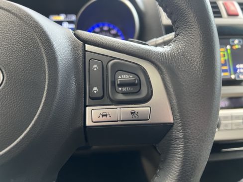 Used 2017 Subaru Outback 2.5i Limited AWD/4WD image 20