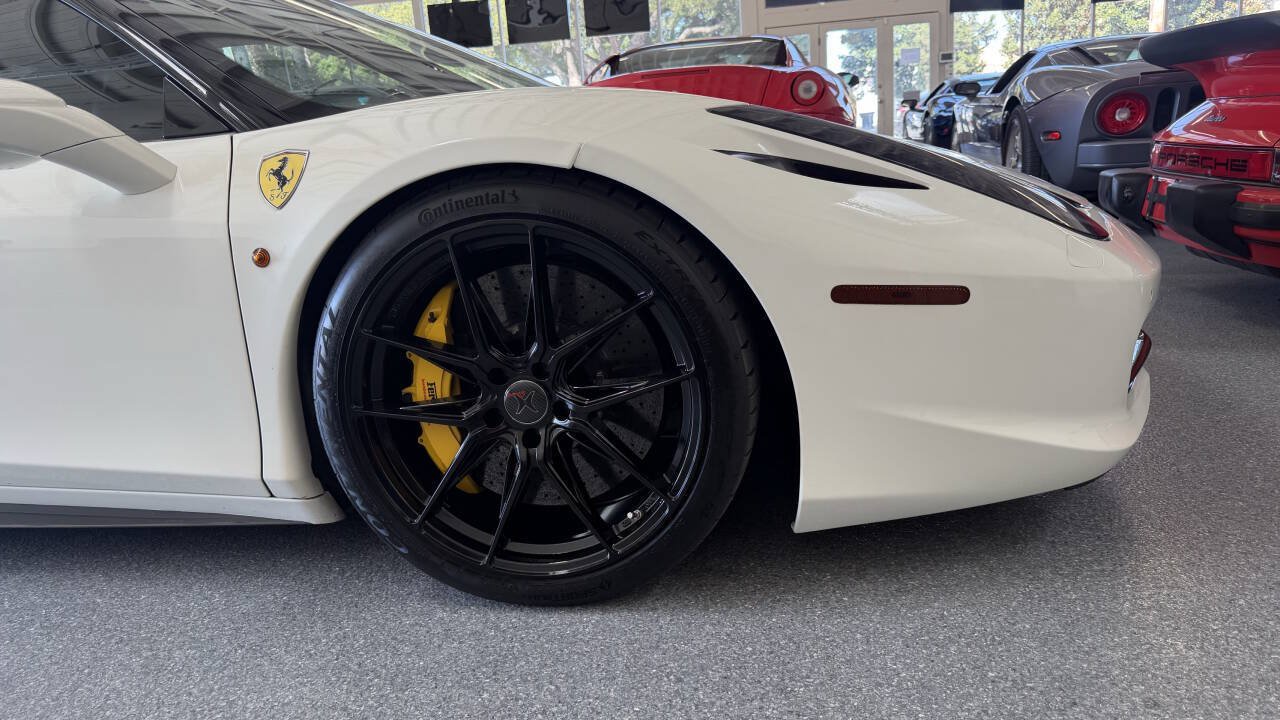 Used 2012 Ferrari 458 Italia Coupe RWD image 71