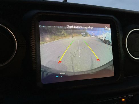 Used 2023 Jeep Wrangler Unlimited Sahara w/ Cold Weather Group image 24