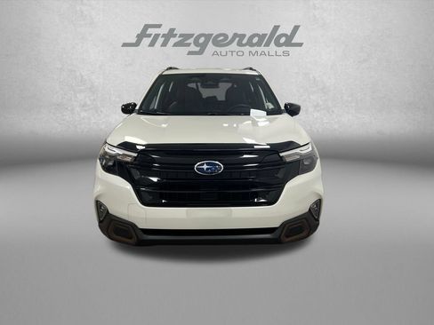 Used 2025 Subaru Forester Sport w/ Popular Package #2 AWD/4WD image 9