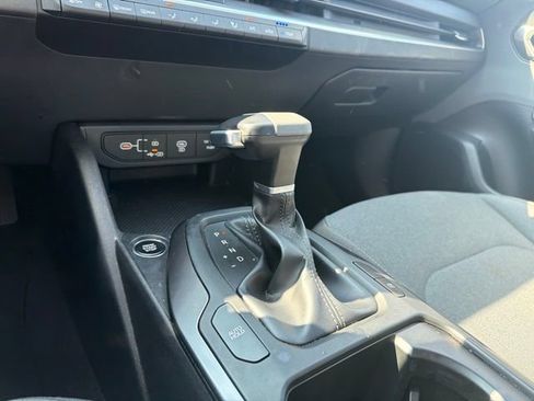 Used 2025 Kia K4 FWD image 15