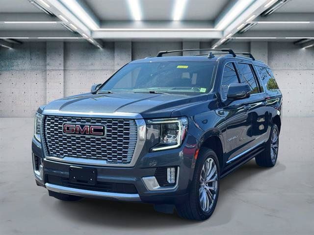 Used 2021 GMC Yukon XL Denali w/ Denali Ultimate Package AWD/4WD image 22
