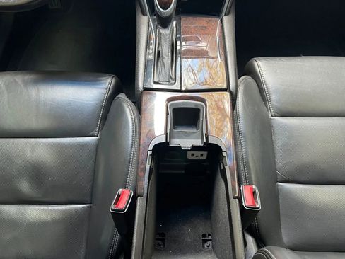 Used 2017 Cadillac XTS Luxury image 32