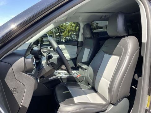 Certified 2023 Ford Explorer XLT w/ Equipment Group 202A AWD/4WD image 21
