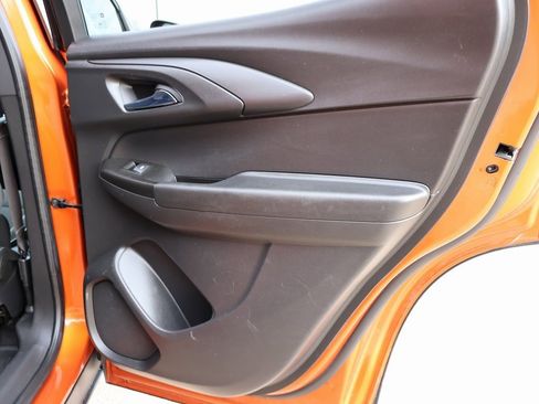 Used 2022 Chevrolet TrailBlazer LT w/ Driver Confidence Package image 12