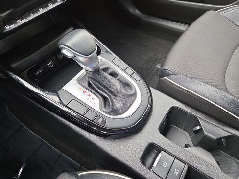 Used 2024 Kia Forte GT-Line image 22