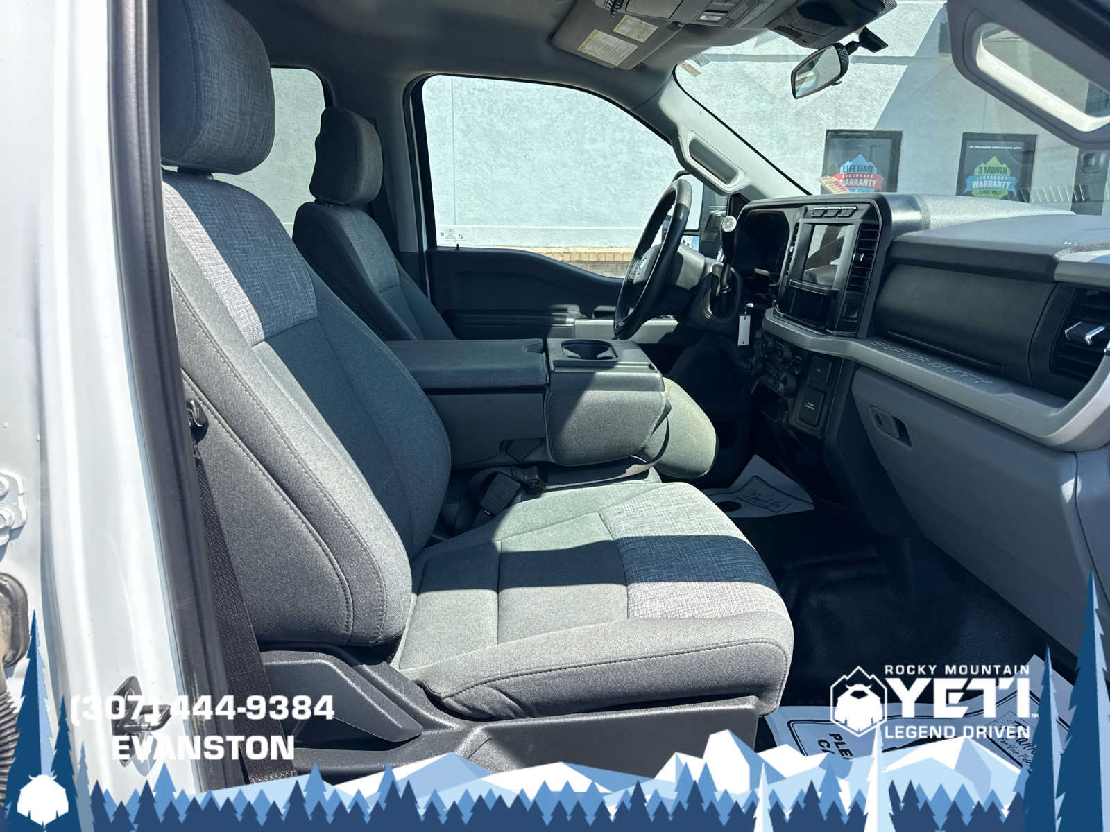 Used 2024 Ford F250 XLT w/ FX4 Off-Road Package AWD/4WD image 12