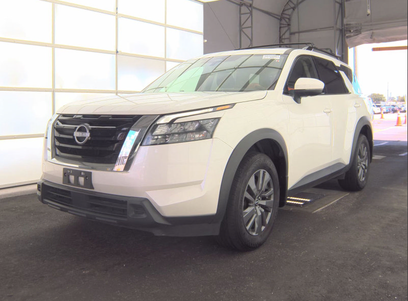 Used 2024 Nissan Pathfinder SV w/ SV Premium Package AWD/4WD image 3