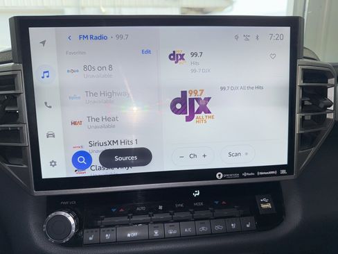 Used 2022 Toyota Tundra Limited image 20