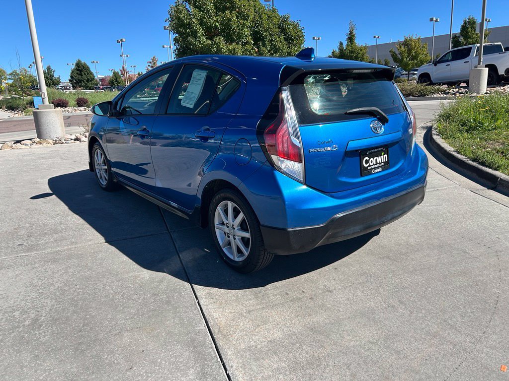 Used 2017 Toyota Prius C One FWD image 5