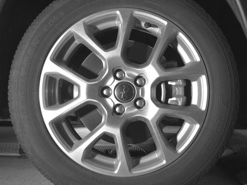 Used 2025 Jeep Compass Limited image 13