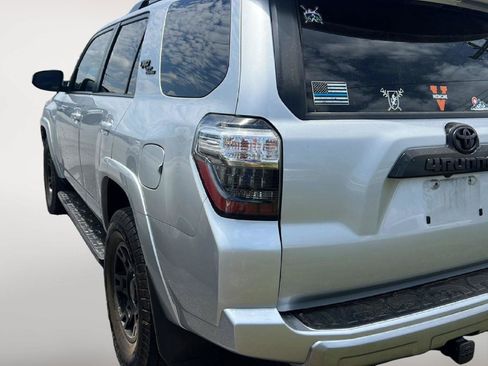 Used 2021 Toyota 4Runner TRD Off-Road Premium w/ Moonroof Package AWD/4WD image 6
