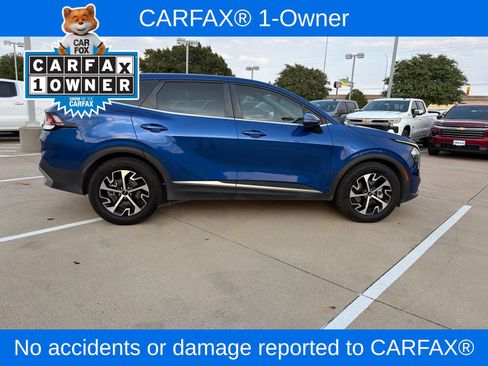 Used 2023 Kia Sportage EX FWD image 2