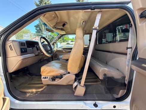 Used 1999 Ford F250 Lariat image 25