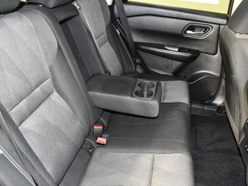 Used 2025 Nissan Rogue SV AWD/4WD image 42