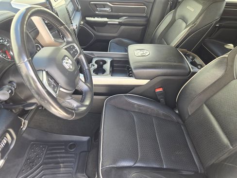 Used 2022 RAM 1500 Laramie AWD/4WD image 16