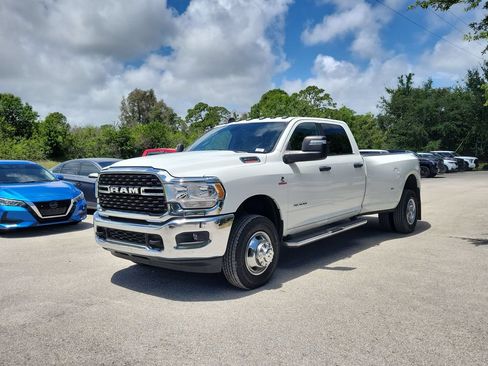 Used 2024 RAM 3500 Big Horn AWD/4WD image 31