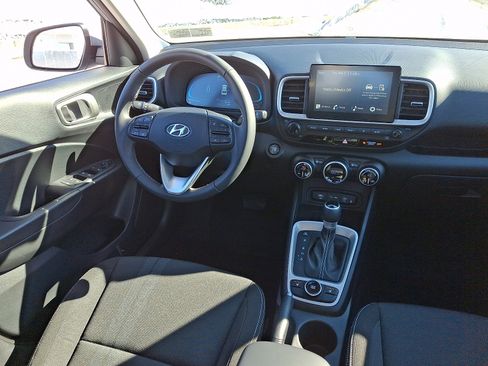 New 2026 Hyundai Venue SEL image 9