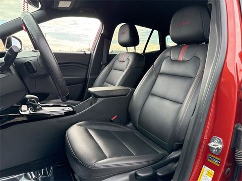 Used 2024 Chevrolet Trax RS w/ Driver Confidence Package image 11