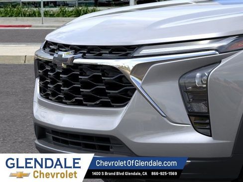 New 2026 Chevrolet Trax LT w/ Driver Confidence Package FWD image 13