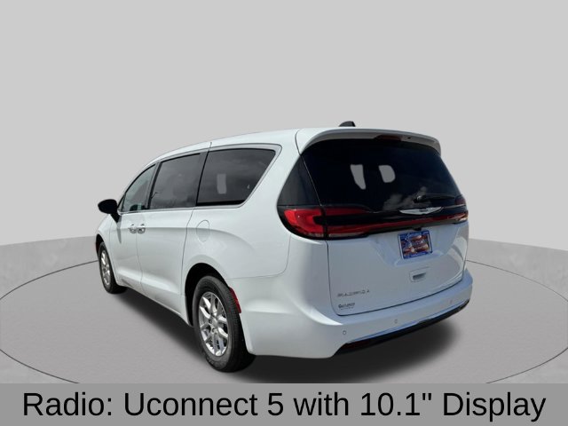 New 2026 Chrysler Pacifica Select FWD image 4