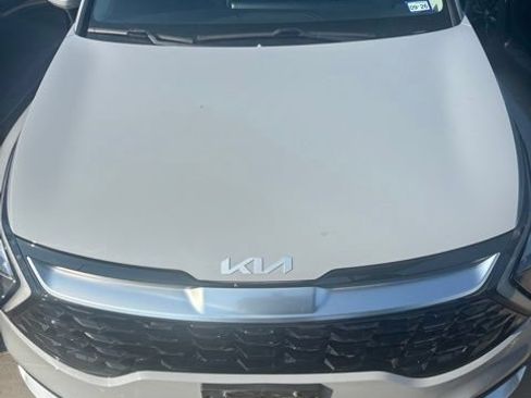 Certified 2023 Kia Sportage SX FWD image 2