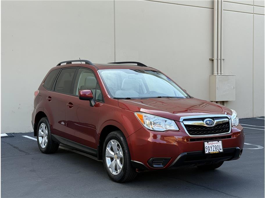 Used 2015 Subaru Forester 2.5i Premium w/ All-Weather Package AWD/4WD image 2