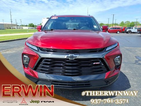Used 2025 Chevrolet Blazer RS w/ LPO, Floor Liner Package FWD image 2