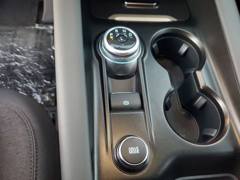 Used 2025 Ford Explorer Active image 27