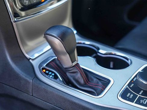 Used 2021 Jeep Grand Cherokee Trailhawk w/ Trailhawk Luxury Group image 14