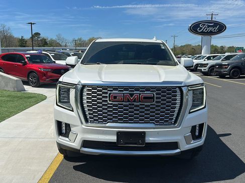 Used 2023 GMC Yukon Denali w/ Max Trailering Package image 2