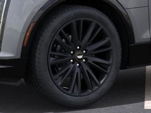 New 2026 Cadillac Lyriq Luxury w/ LPO, Bronce Accent Package RWD image 9