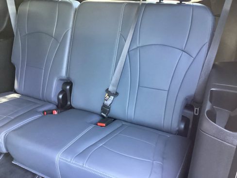 Used 2024 Buick Enclave Premium image 15