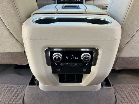 Used 2024 GMC Yukon Denali AWD/4WD image 48