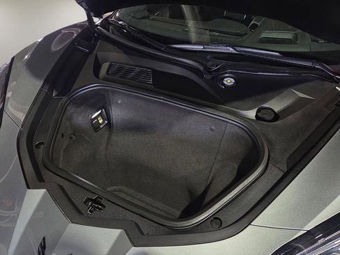 Used 2022 Chevrolet Corvette Stingray Premium Conv w/ Z51 Performance Package RWD image 15
