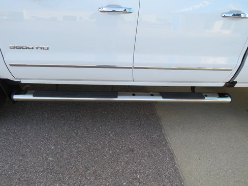 Used 2017 Chevrolet Silverado 3500 LTZ image 3