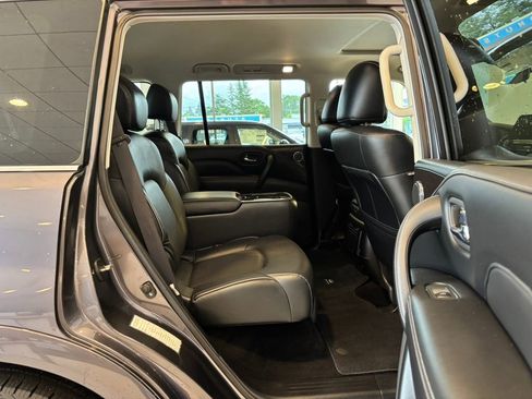 Used 2024 INFINITI QX80 Luxe AWD/4WD image 32