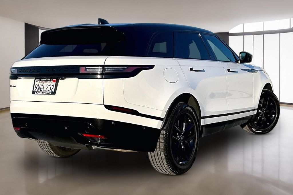 Certified 2026 Land Rover Range Rover Velar Dynamic SE AWD/4WD image 6