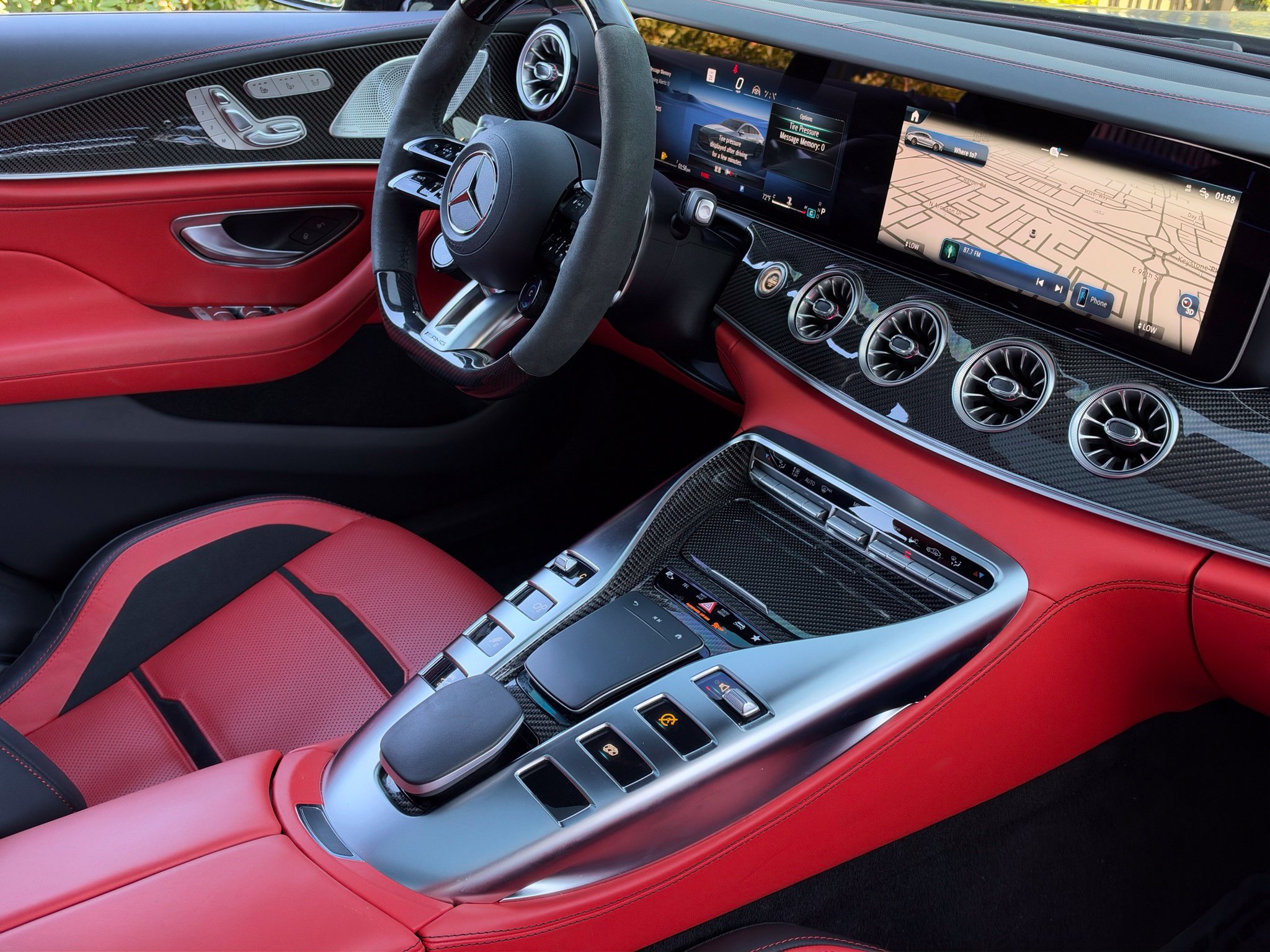 Used 2025 Mercedes-Benz AMG GT 63 image 17