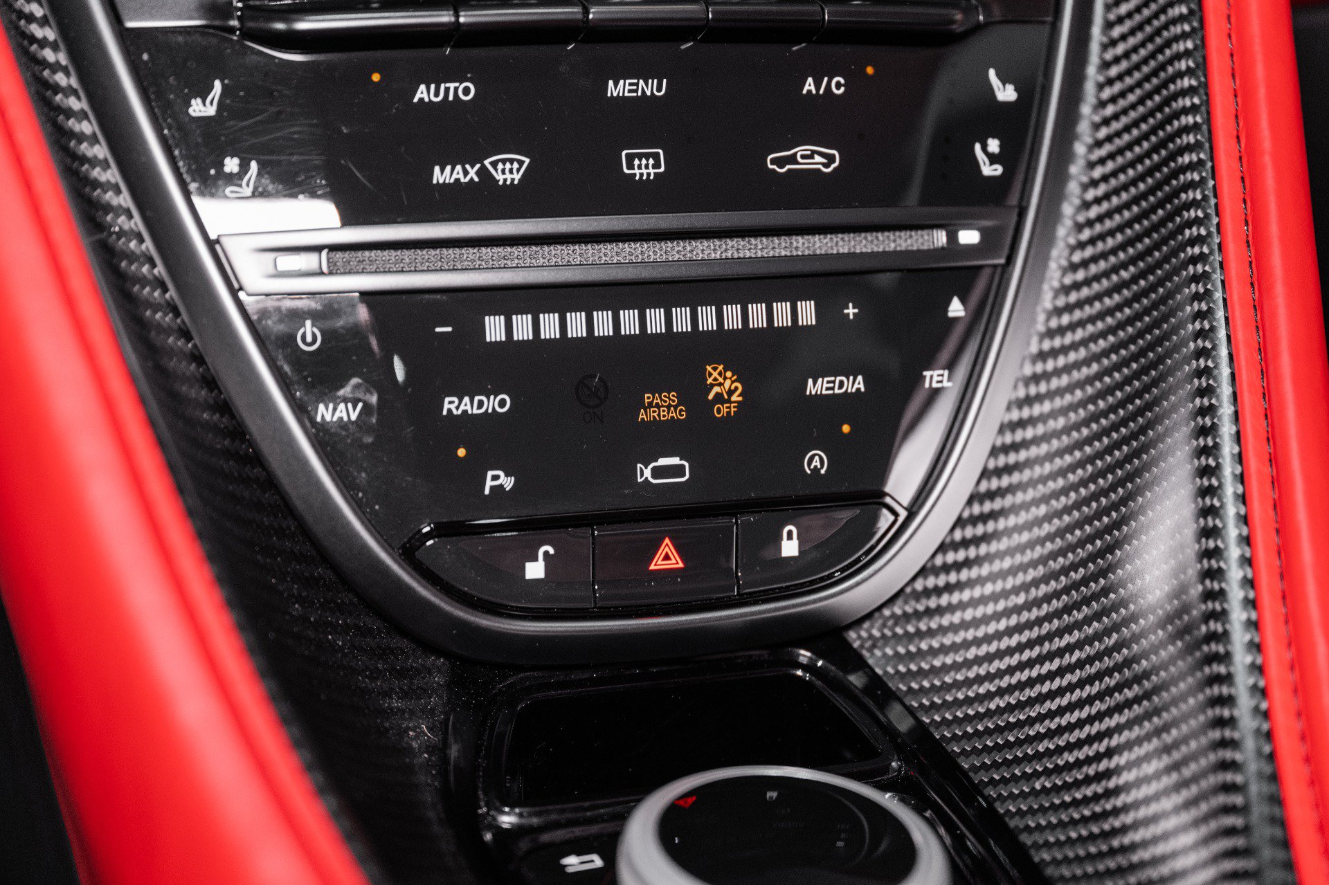 Used 2023 Aston Martin DB11 Coupe RWD image 30
