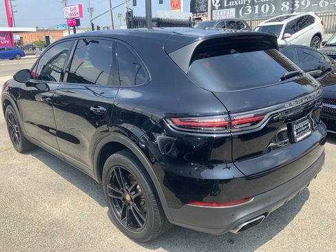 Used 2019 Porsche Cayenne AWD/4WD image 5